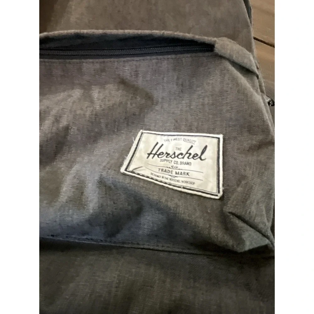 Herschel Supply Co. Gray Backpack Laptop Pocket Minor‎ Flaws 17x11x5.5